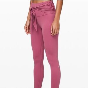Lululemon Leggings Align Pant 28" *Wrap
Waist Size 2 mauve pink